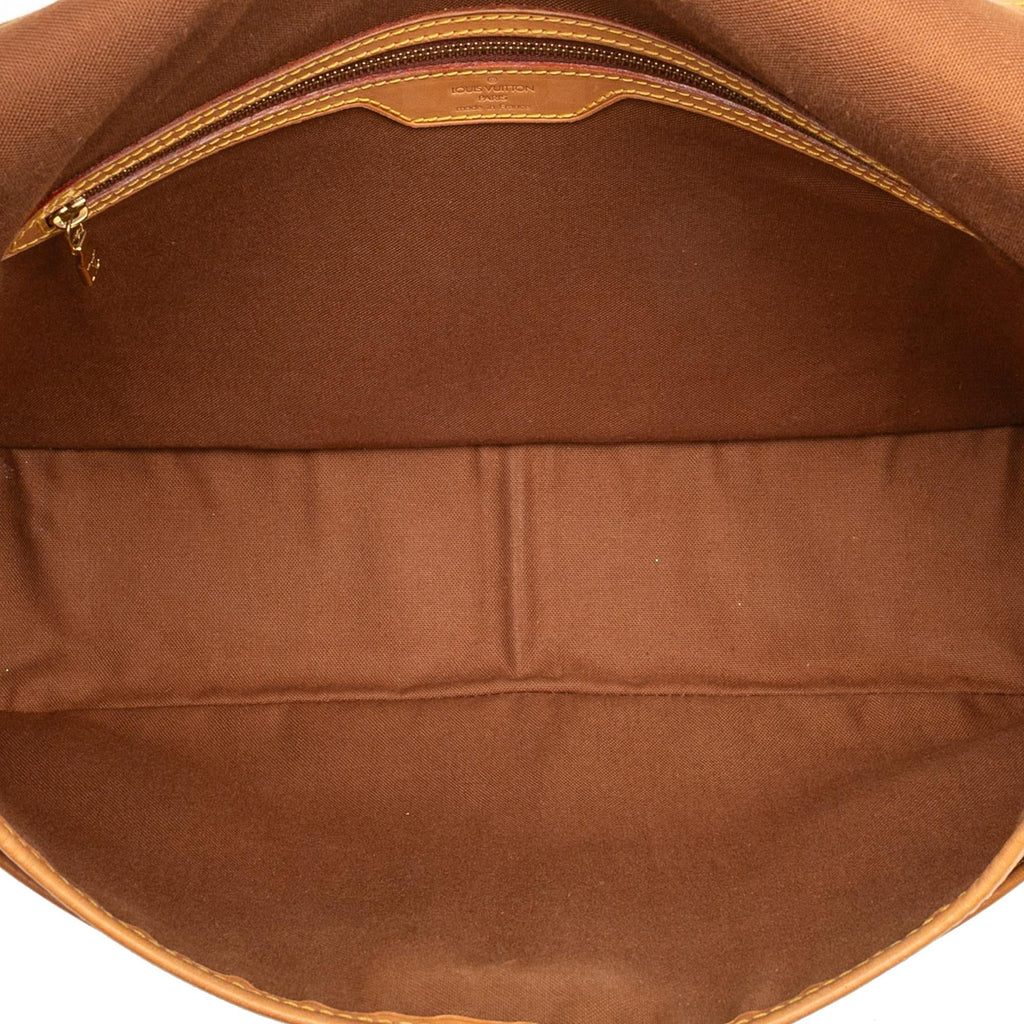Louis Vuitton Monogram Sac Gibeciere GM