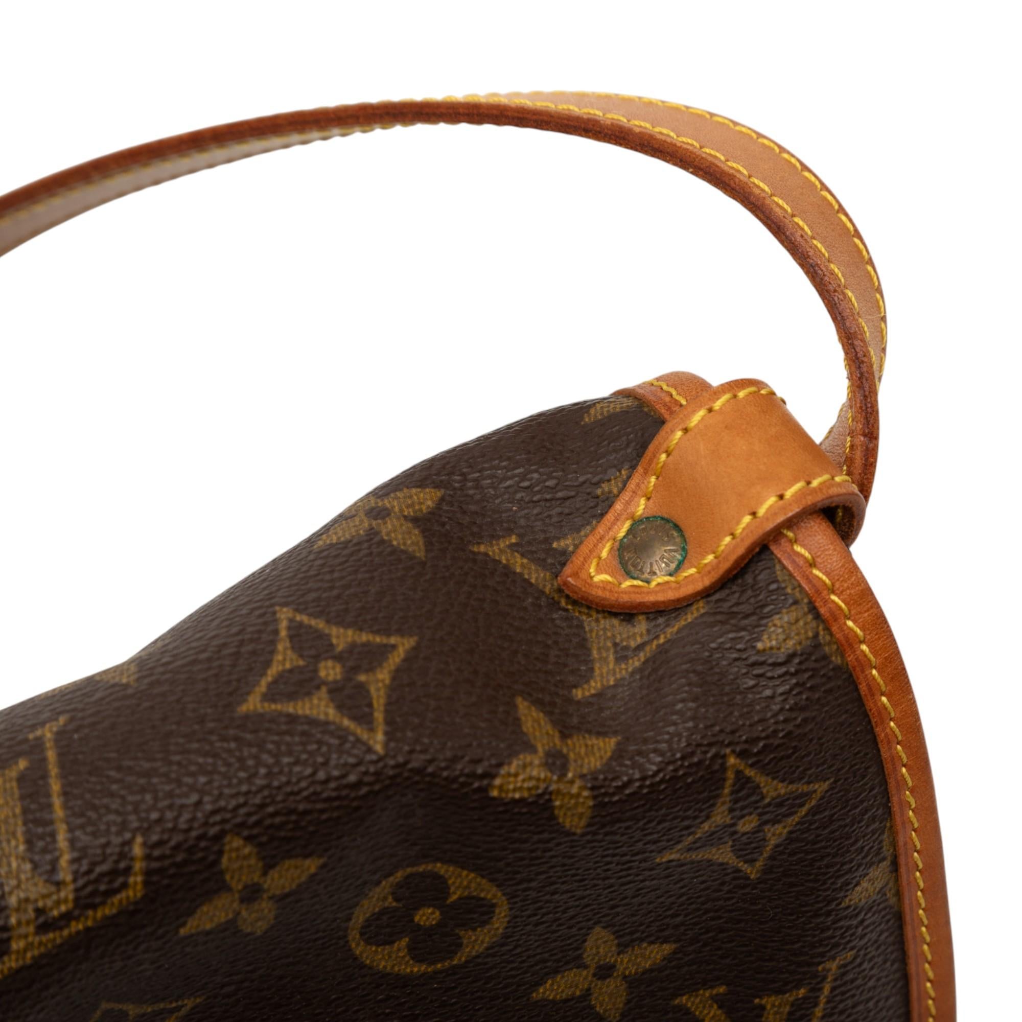 Louis Vuitton Monogram Saumur 30