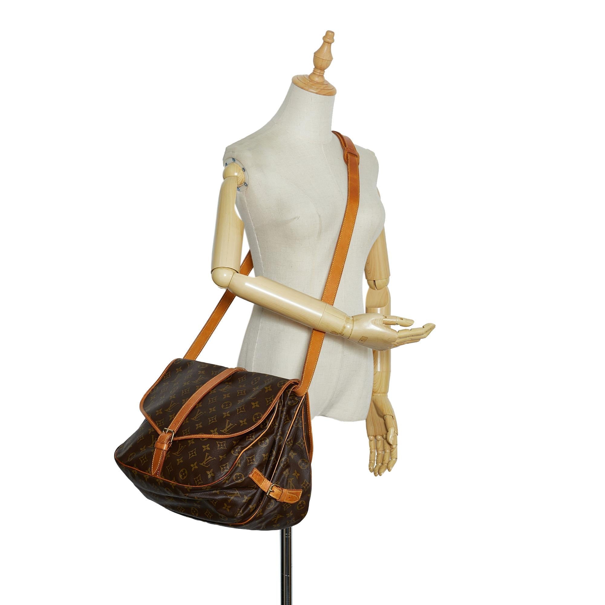 Louis Vuitton Monogram Saumur 35 (SHG-PiT1cu)
