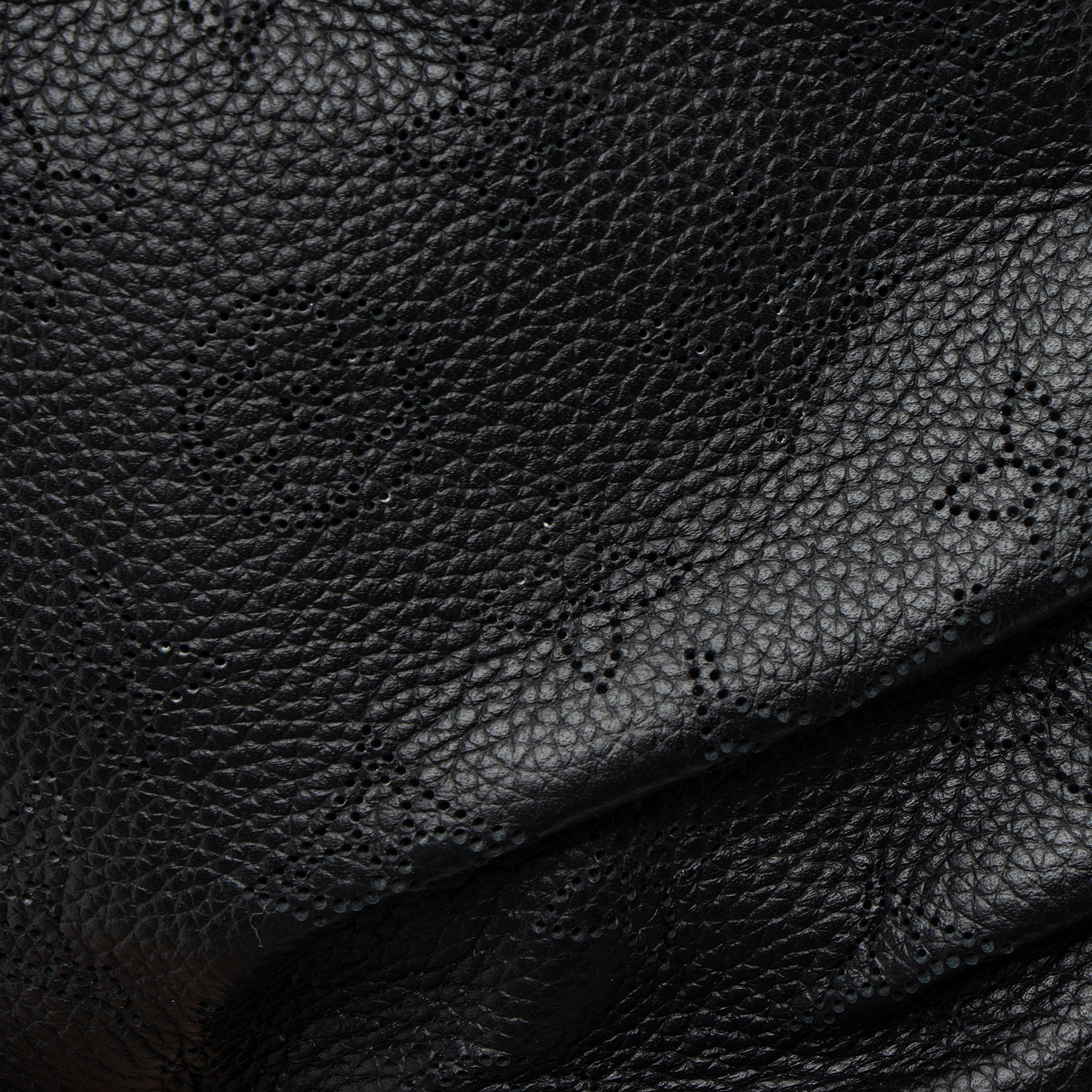 Louis Vuitton Mahina Leather Scala Mini Pouch