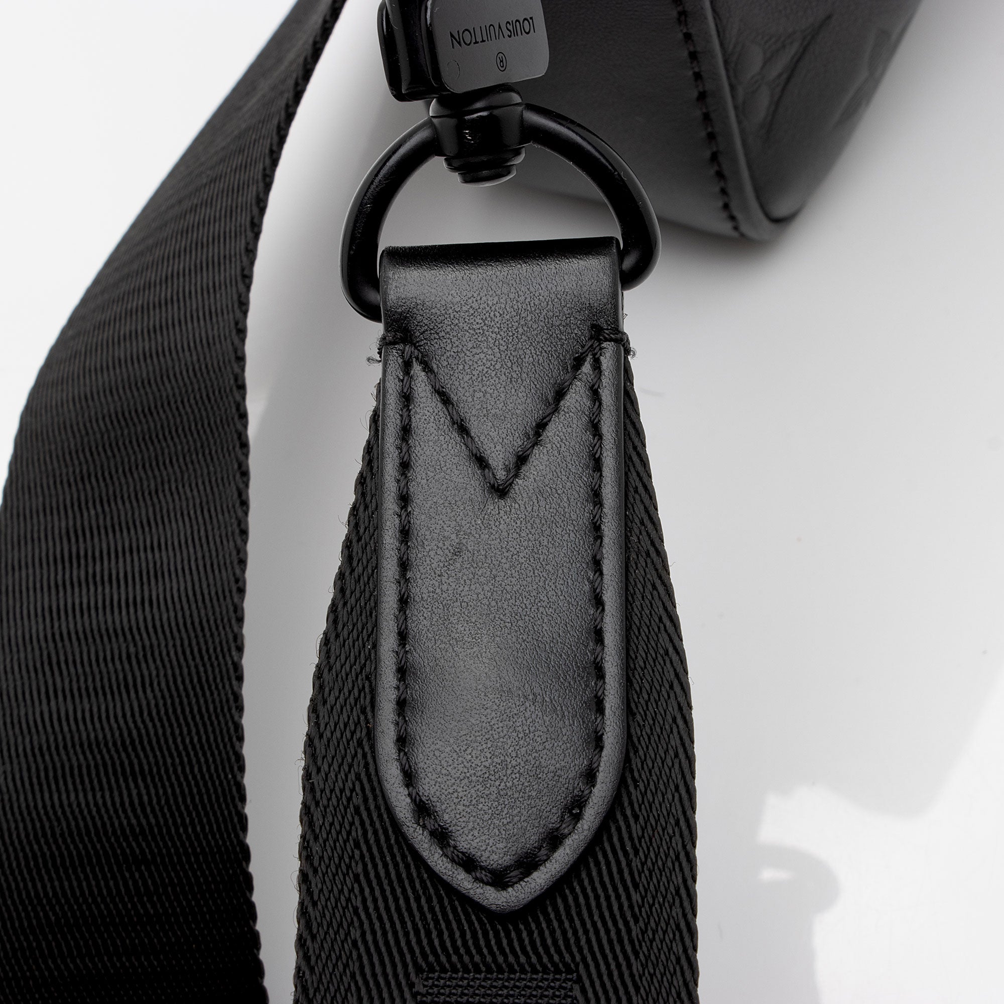 Louis Vuitton Monogram Shadow Duo Messenger Bag (SHF-TqrVc2)