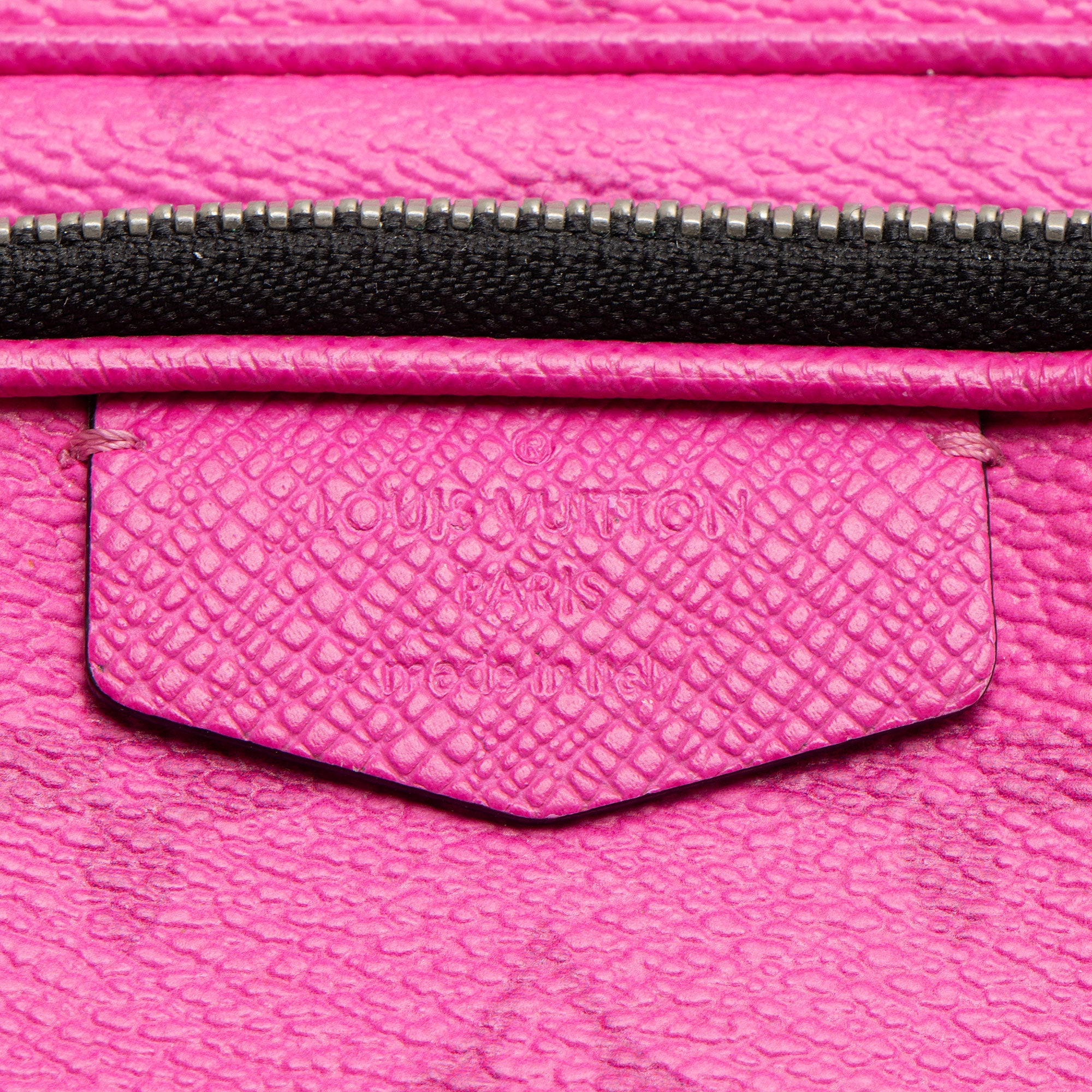 Louis Vuitton Monogram Taiga Leather Outdoor Pouch