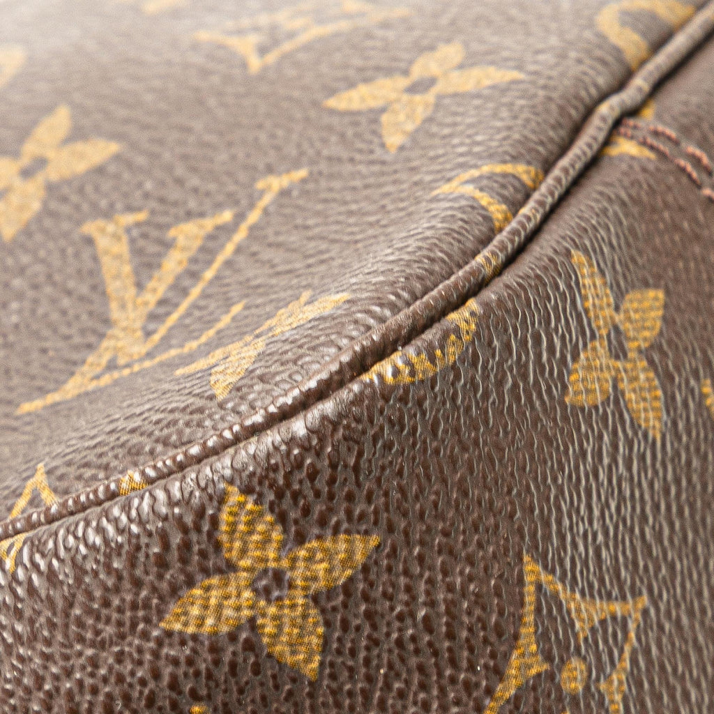 Louis Vuitton Monogram Trousse Toilette 23