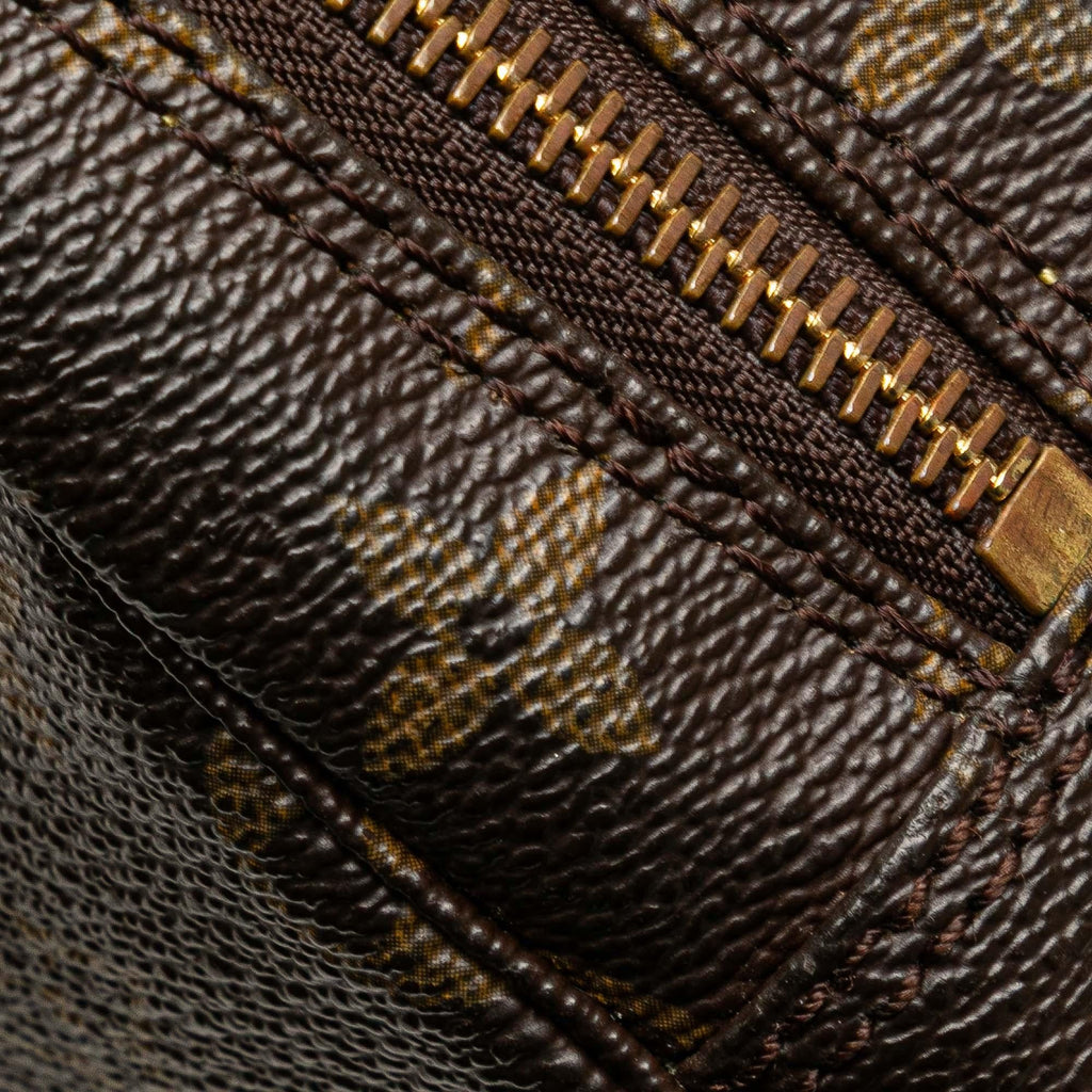 Louis Vuitton Monogram Trousse Toilette 23