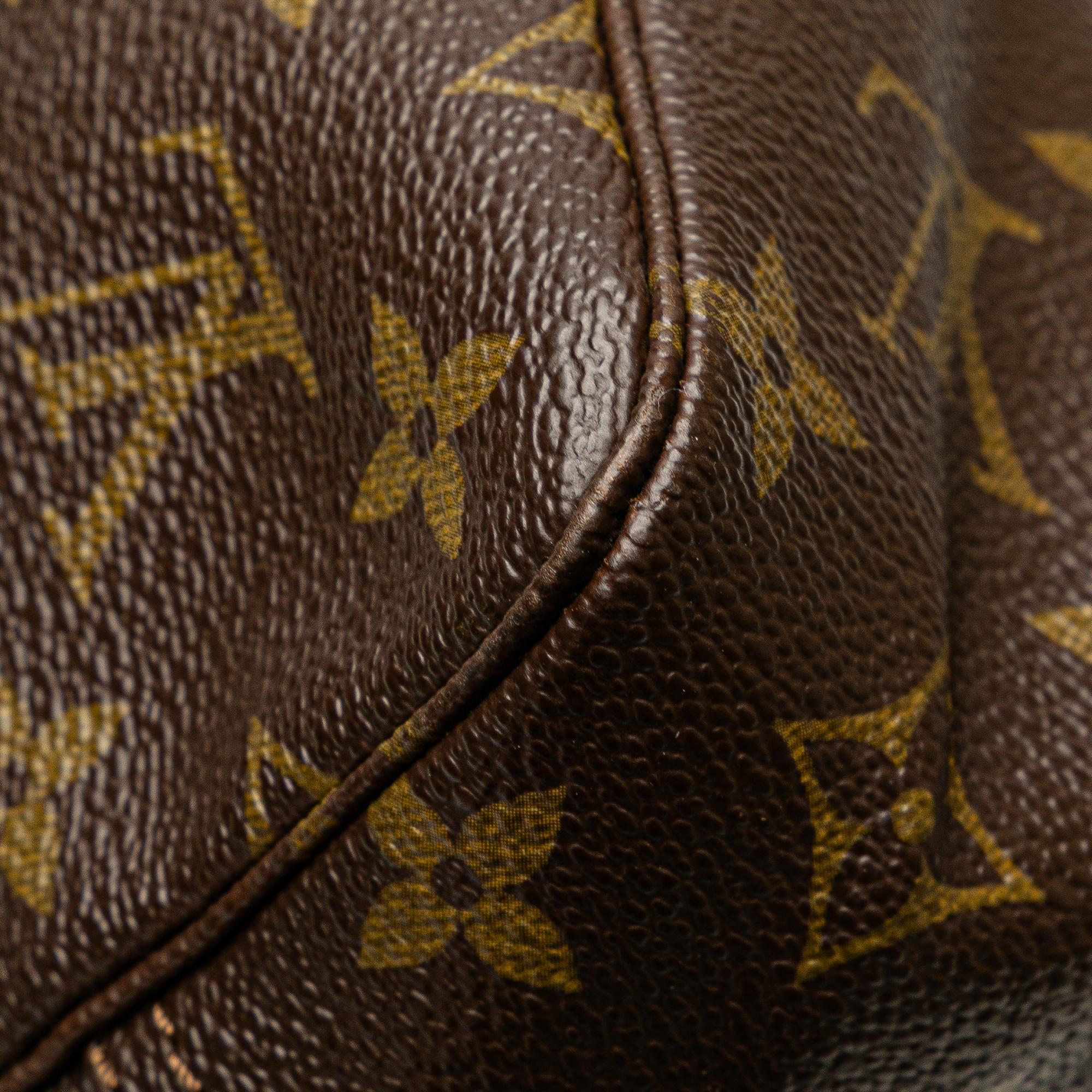 Louis Vuitton Monogram Trousse Toilette 23
