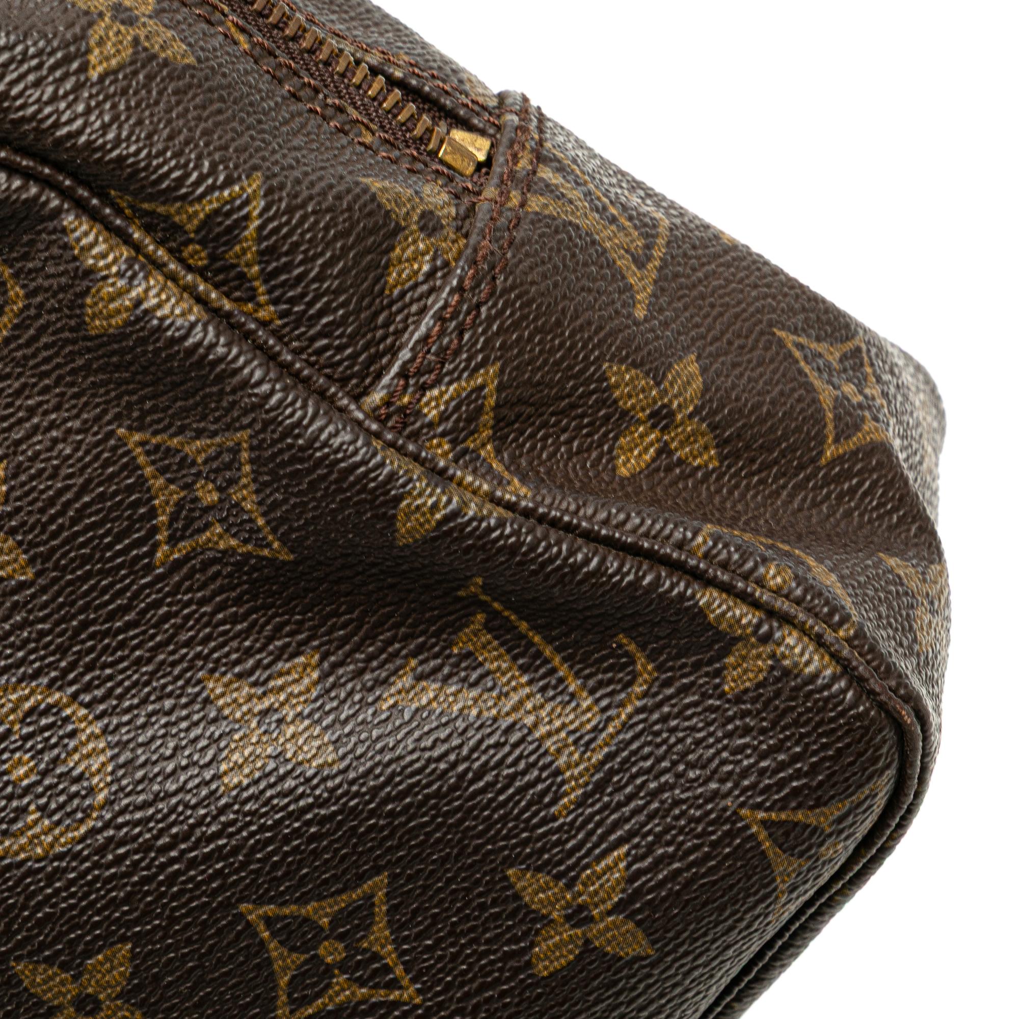 Louis Vuitton Monogram Trousse Toilette 28