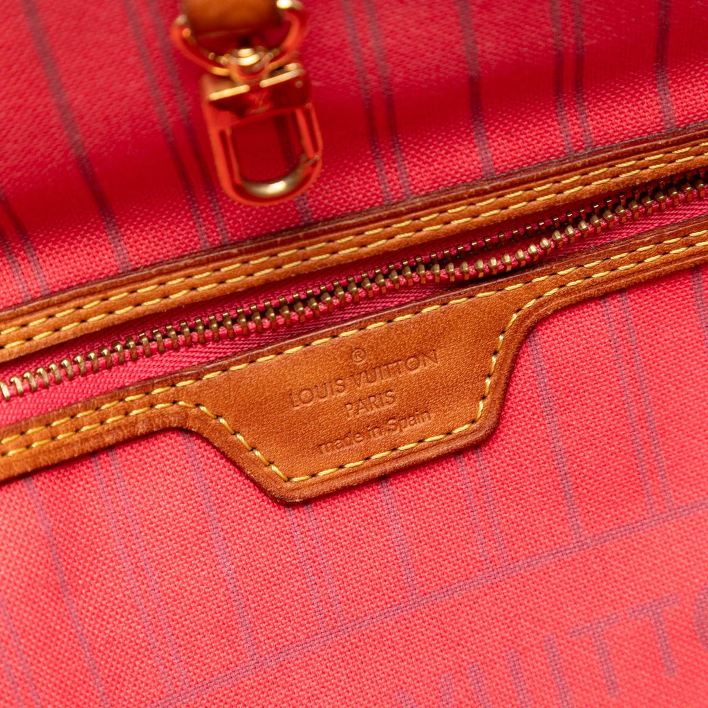 Louis Vuitton Monogram V Neverfull MM