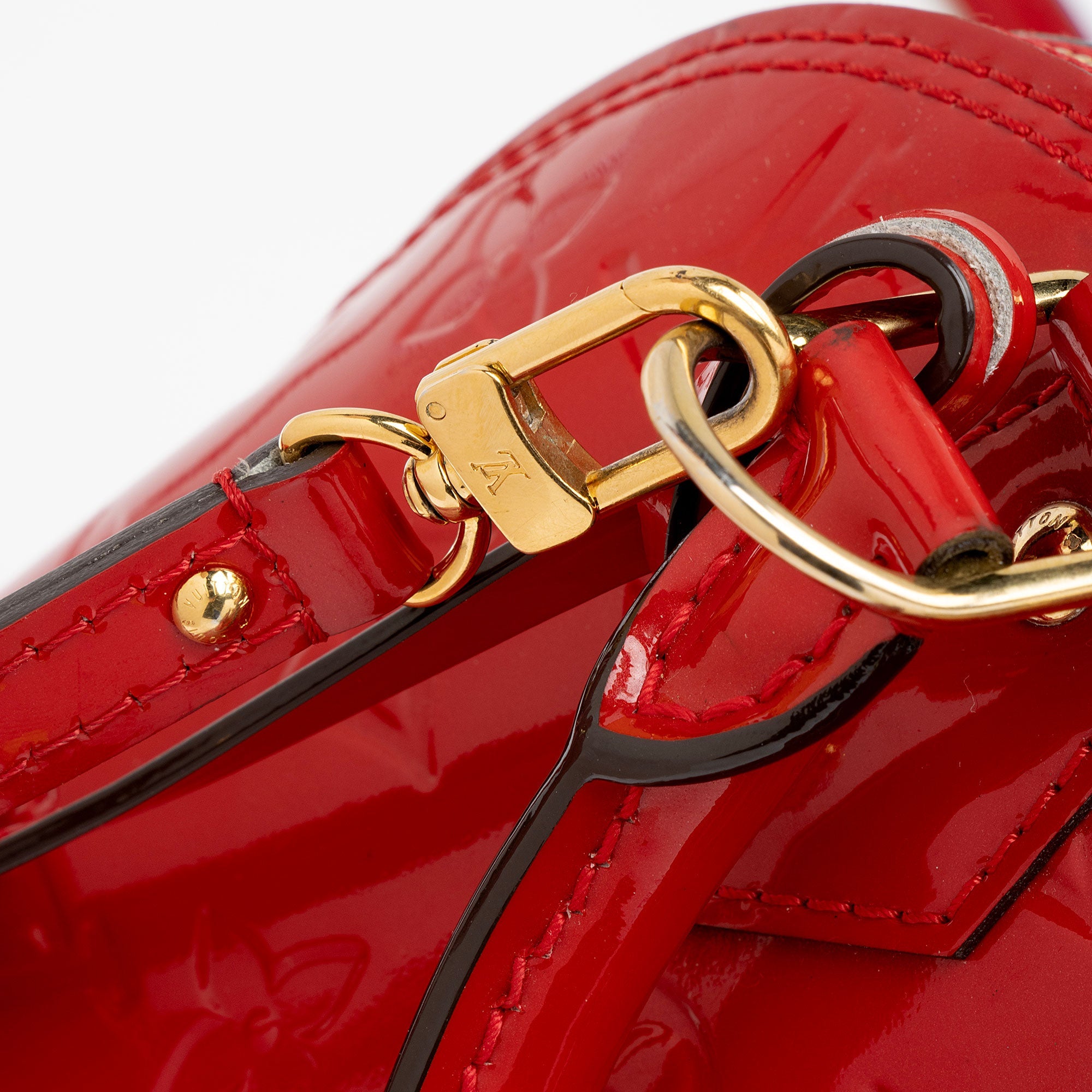 Louis Vuitton Monogram Vernis Alma BB Satchel (SHF-Rw84C7)