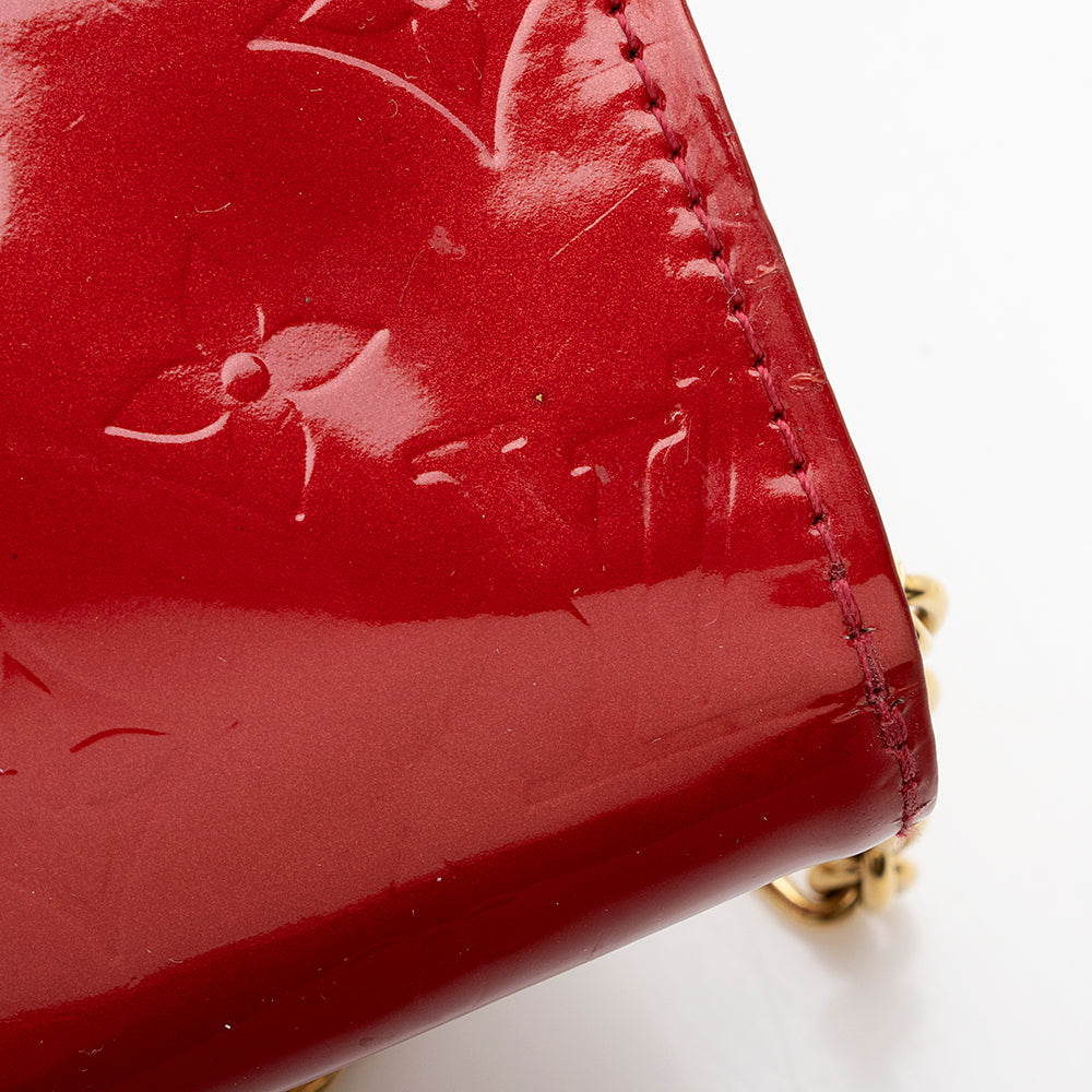 Louis Vuitton Monogram Vernis Bel Air Clutch (SHF-22065)