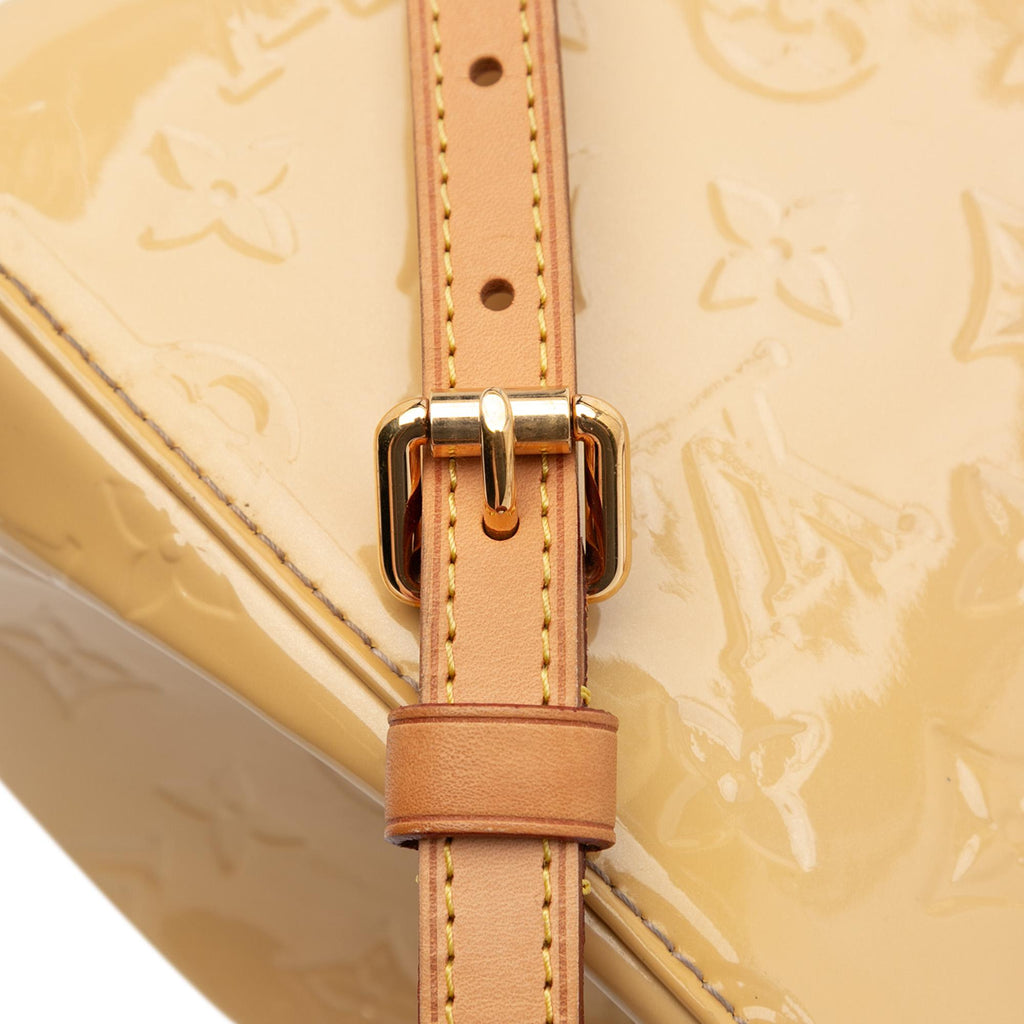 Louis Vuitton Monogram Vernis Brea MM