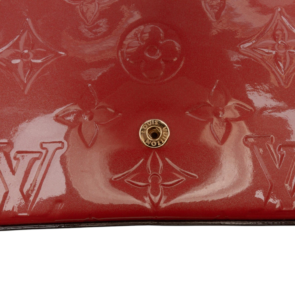 Louis Vuitton Monogram Vernis Pochette Felicie Valentine Dog