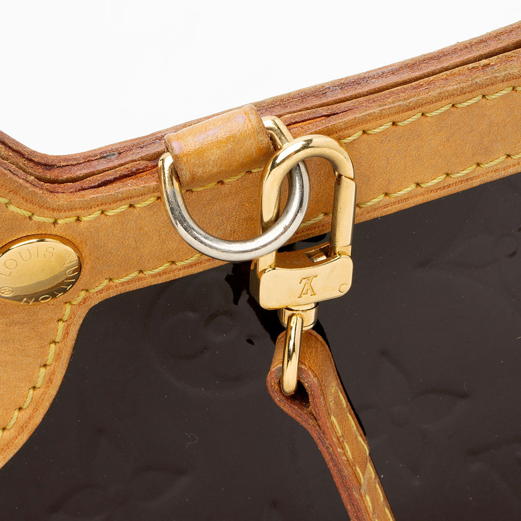 Louis Vuitton Monogram Vernis Roxbury Drive Clutch