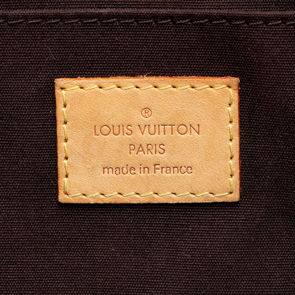 Louis Vuitton Monogram Vernis Roxbury Drive Clutch