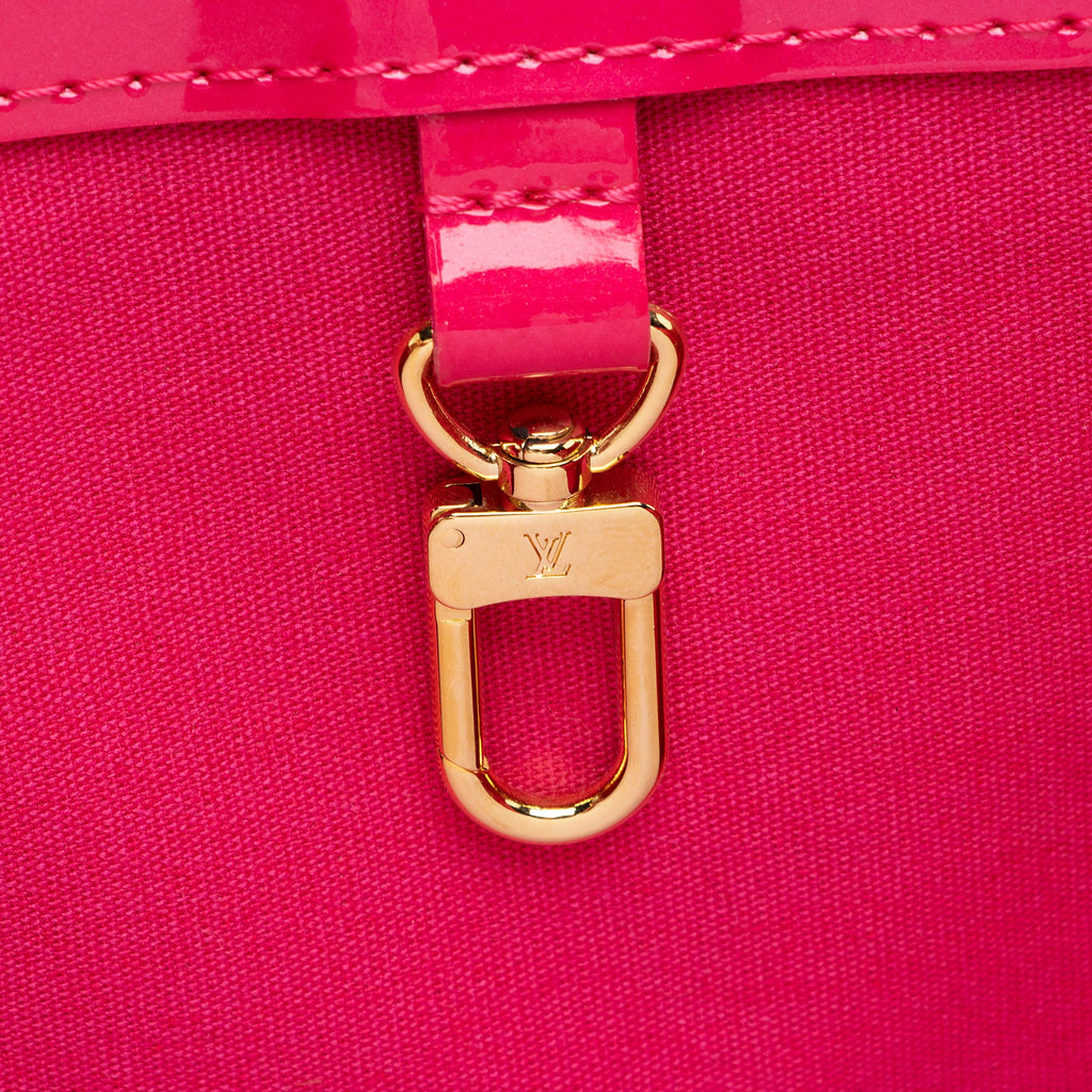 Louis Vuitton Monogram Vernis Wilshire PM Tote (SHF-aQ1roU)