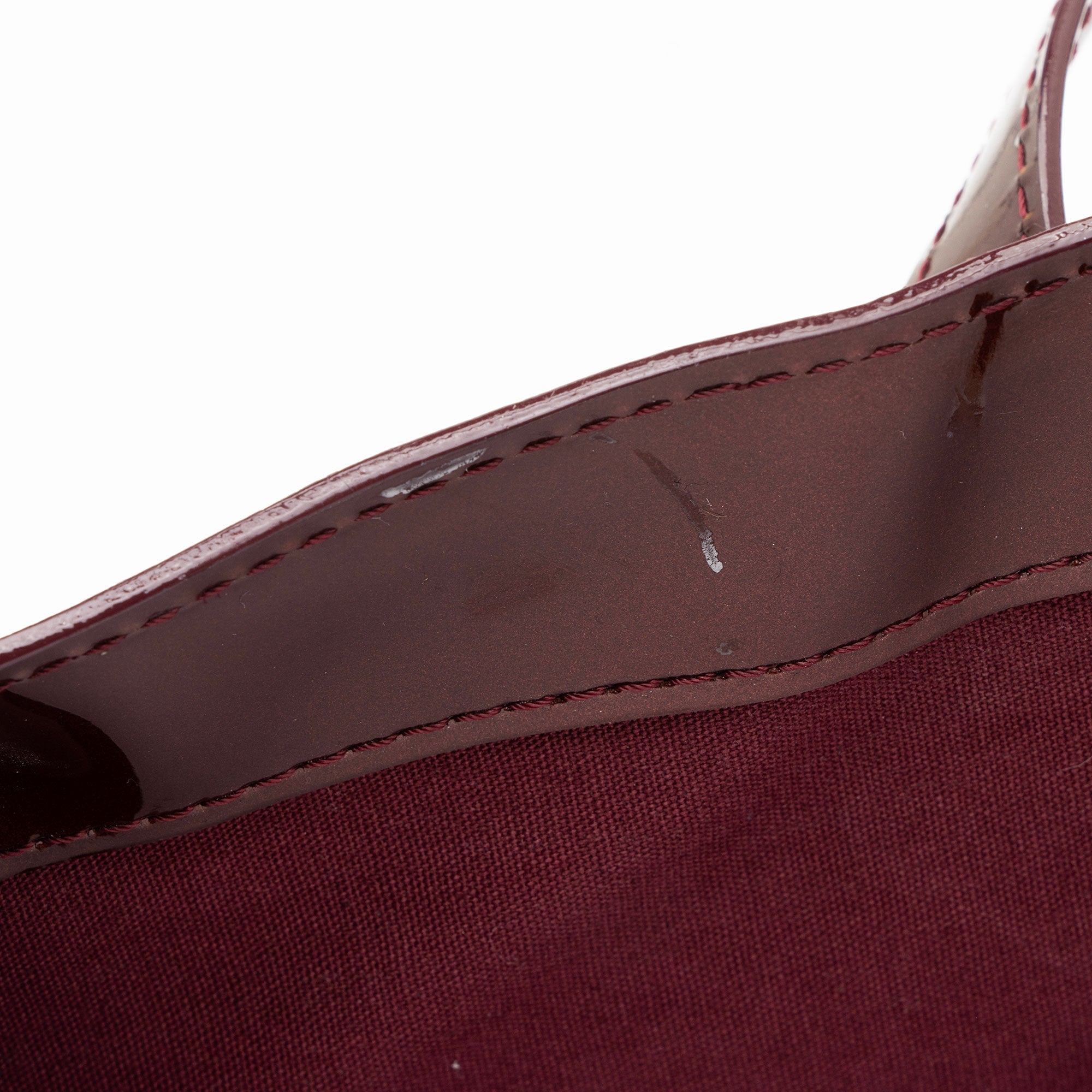 Louis Vuitton Monogram Vernis Wilshire PM Tote (SHF-eeeczU)