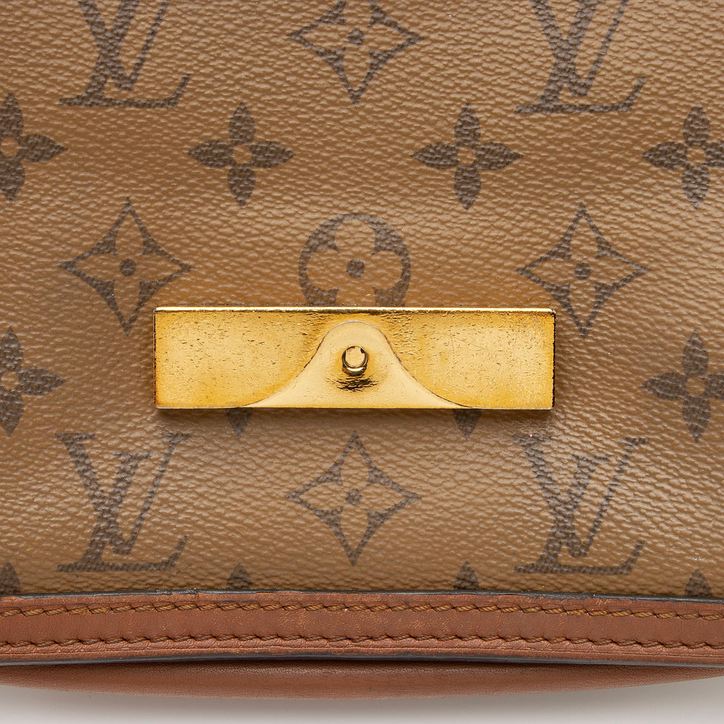 Louis Vuitton Reverse Monogram Mini Dauphine Shoulder Bag (SHF-dz9N6Z)