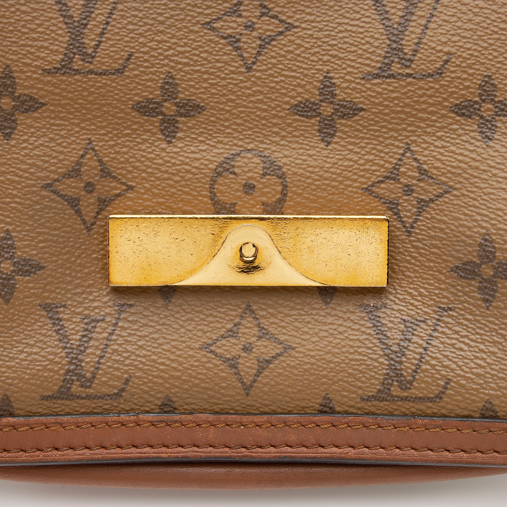 Louis Vuitton Reverse Monogram Mini Dauphine Shoulder Bag (SHF-dz9N6Z)