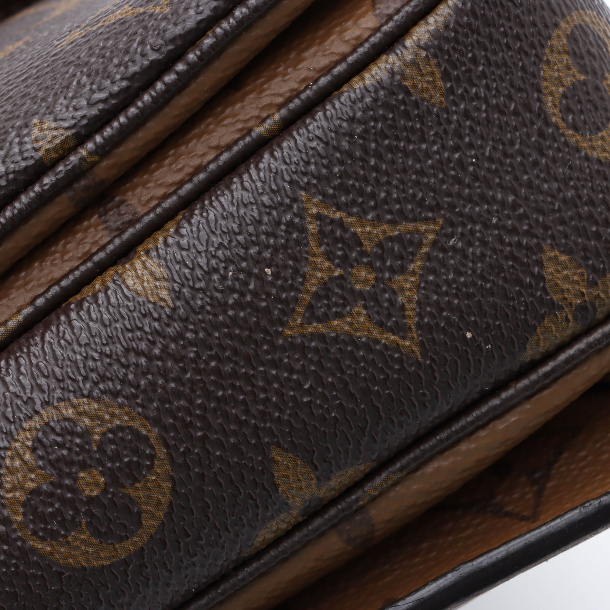 Louis Vuitton Reverse Monogram Pochette Metis Shoulder Bag (SHF-HDehHC)