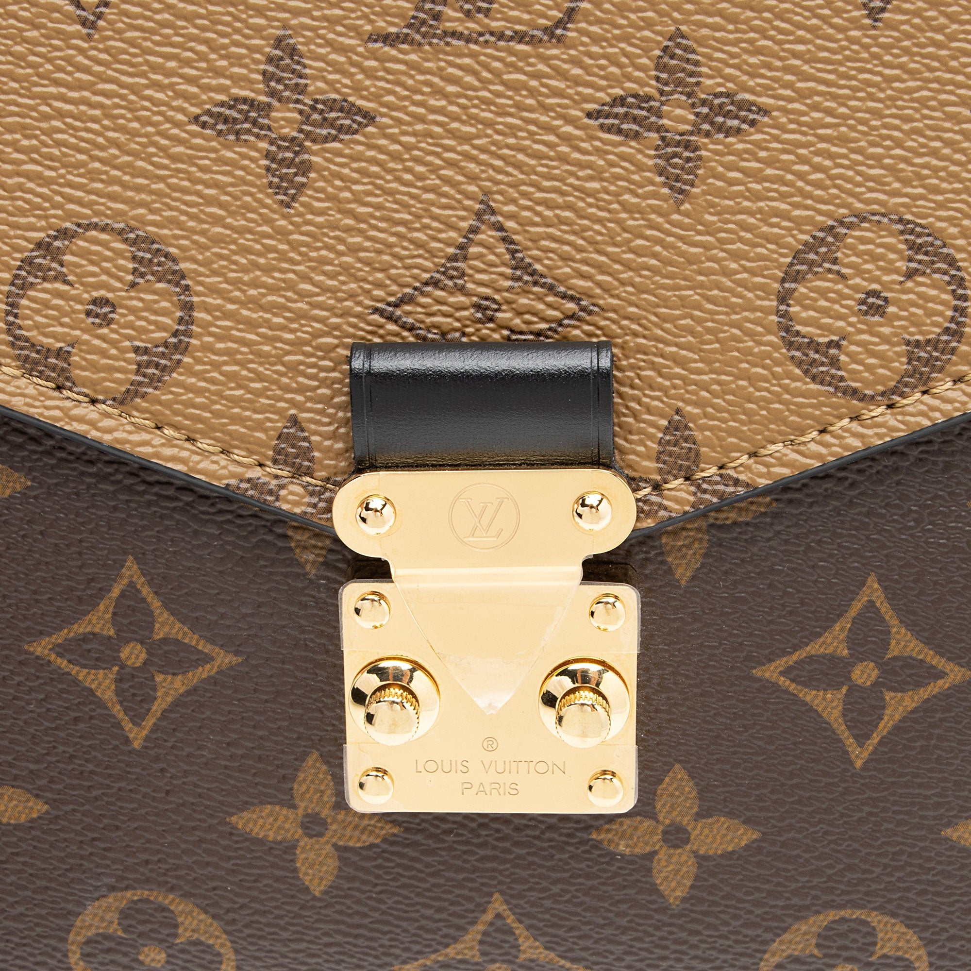 Louis Vuitton Reverse Monogram Pochette Metis Shoulder Bag (SHF-TeLbmc)