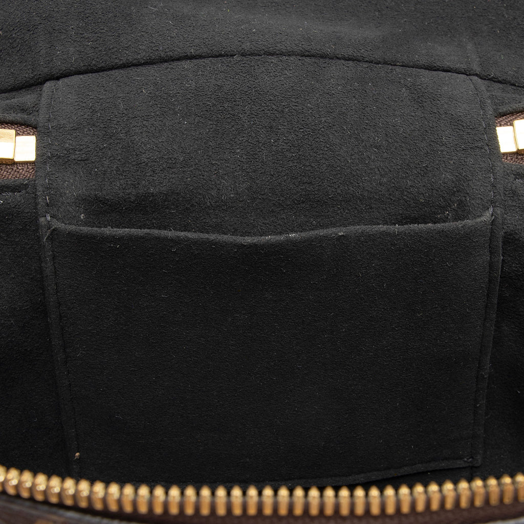 Louis Vuitton Reverse Monogram Vanity PM Shoulder Bag (SHF-yR0z4g)