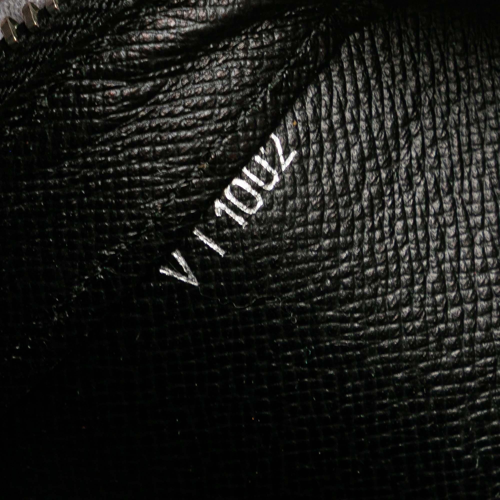 Louis Vuitton Taiga Baikal