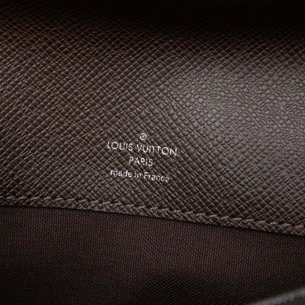 Louis Vuitton Taiga Belaia Clutch