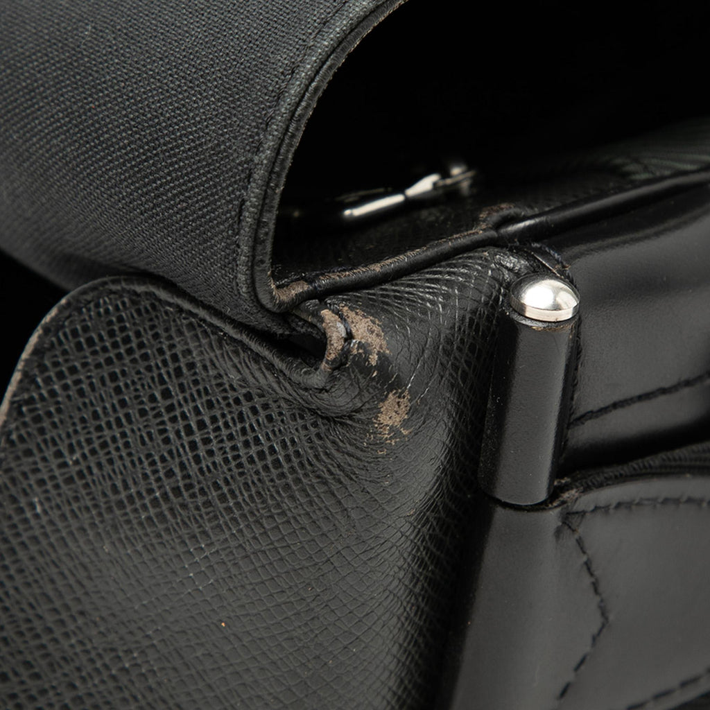 Louis Vuitton Taiga Dersou