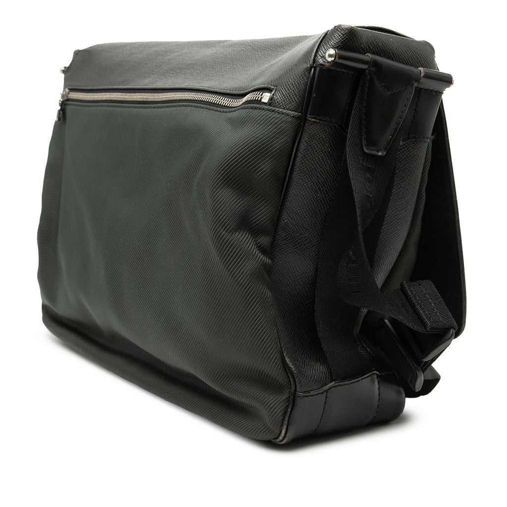 Louis Vuitton Taiga Dersou