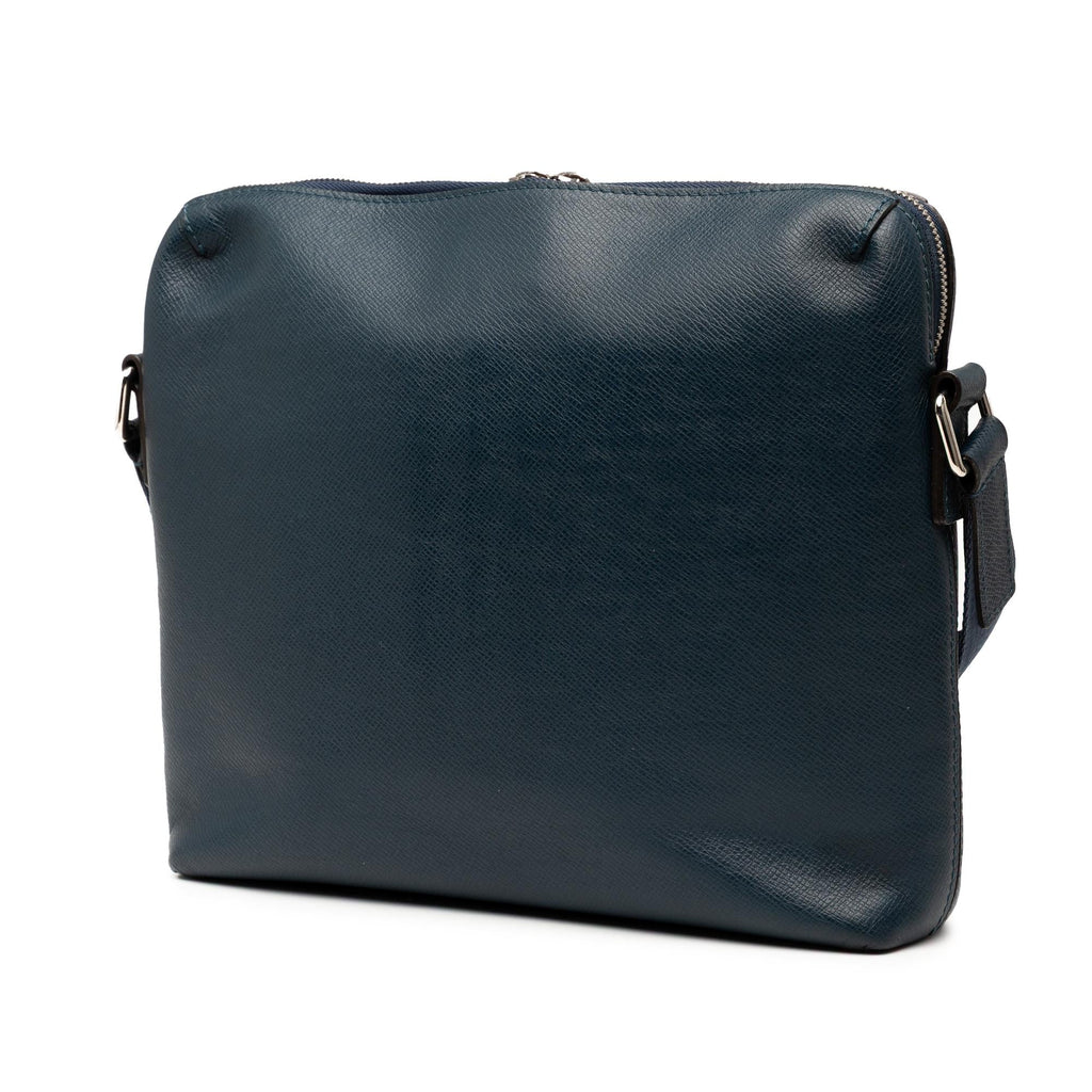 Louis Vuitton Taiga Grigori PM