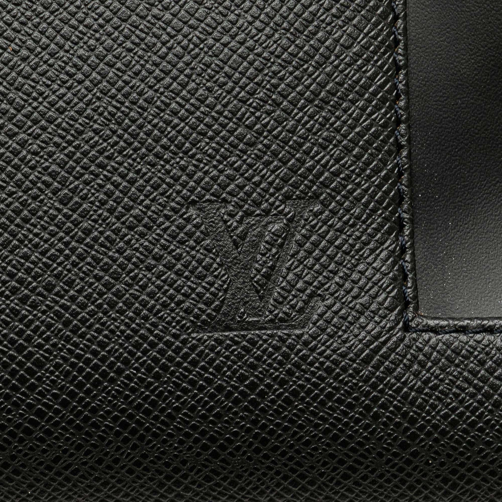 Louis Vuitton Taiga Kasbek PM