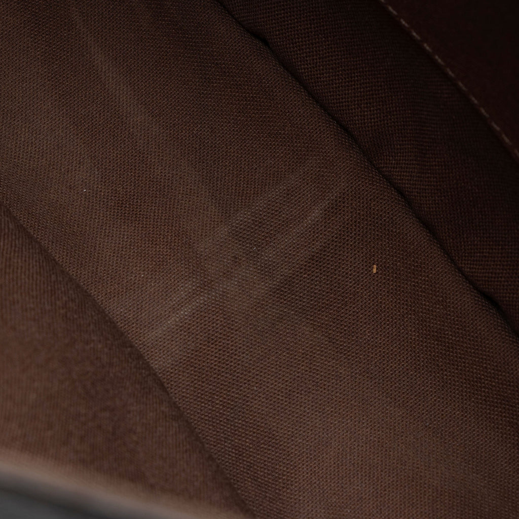 Louis Vuitton Taiga Leather Andrei Messenger (SHF-IYHH6n)