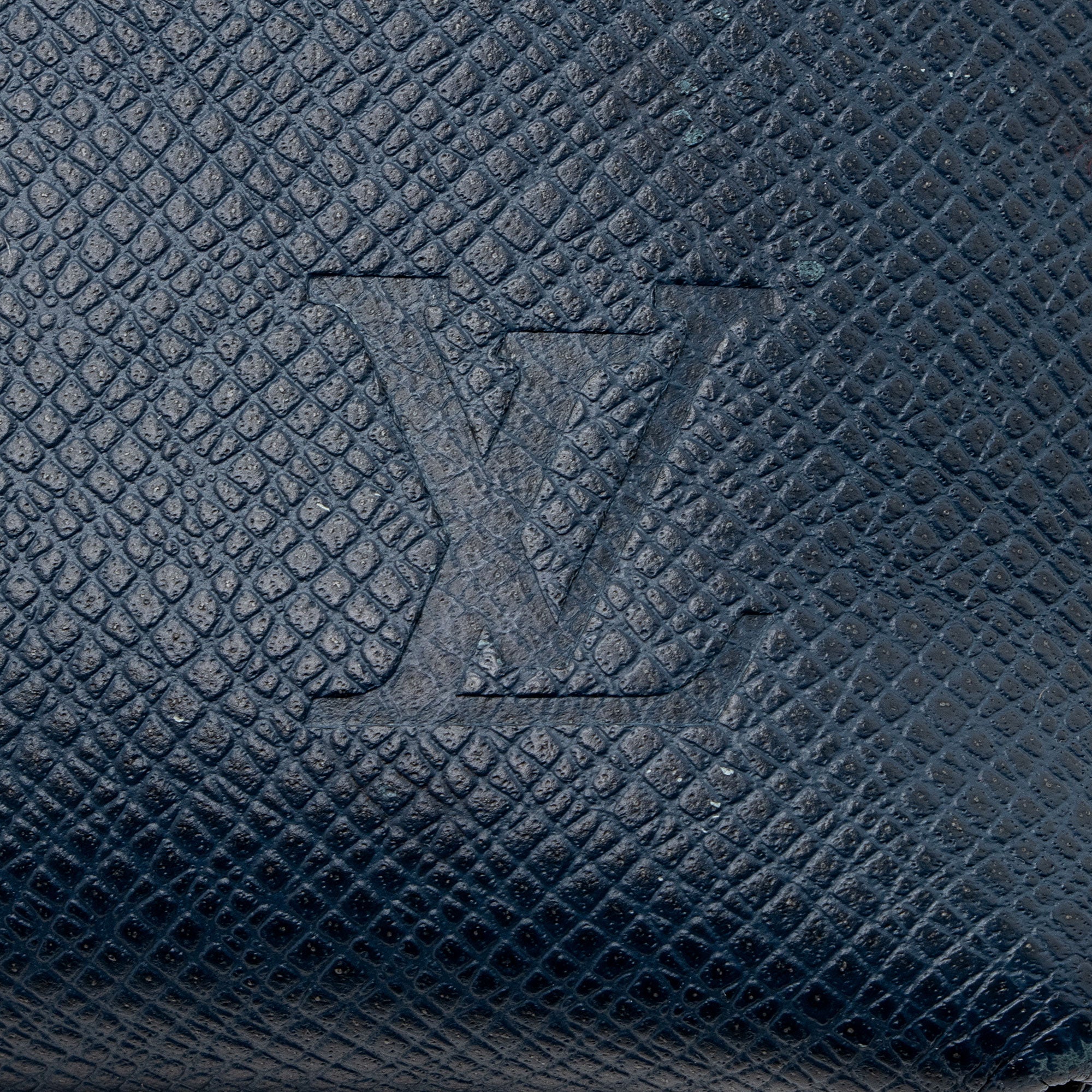 Louis Vuitton Taiga Leather Grigori PM Messenger