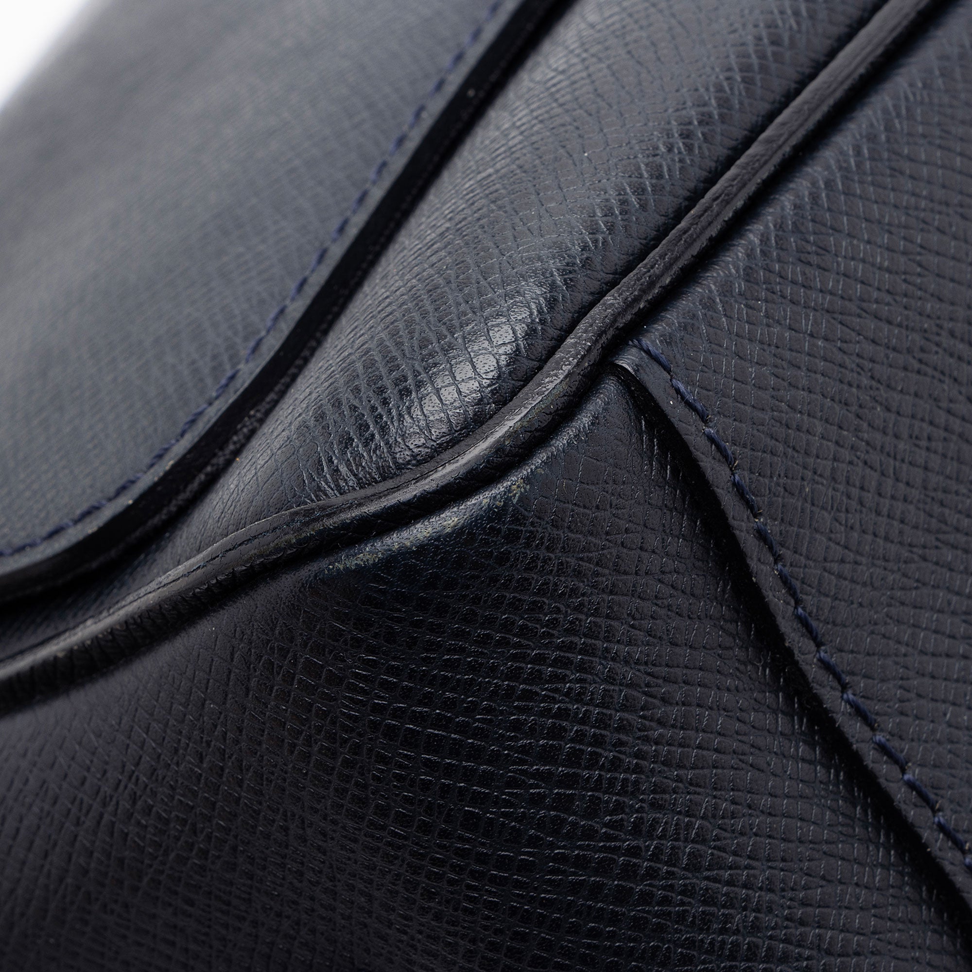 Louis Vuitton Taiga Leather Roman PM Messenger