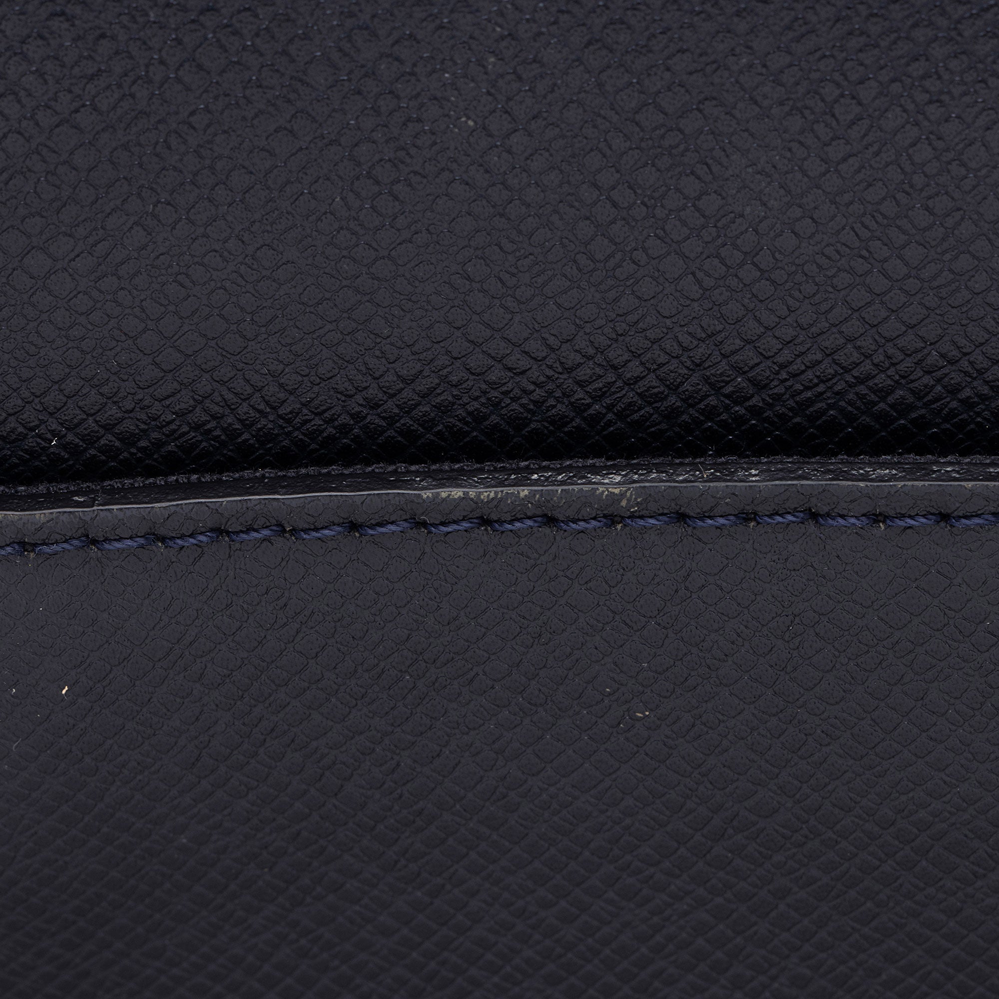 Louis Vuitton Taiga Leather Roman PM Messenger