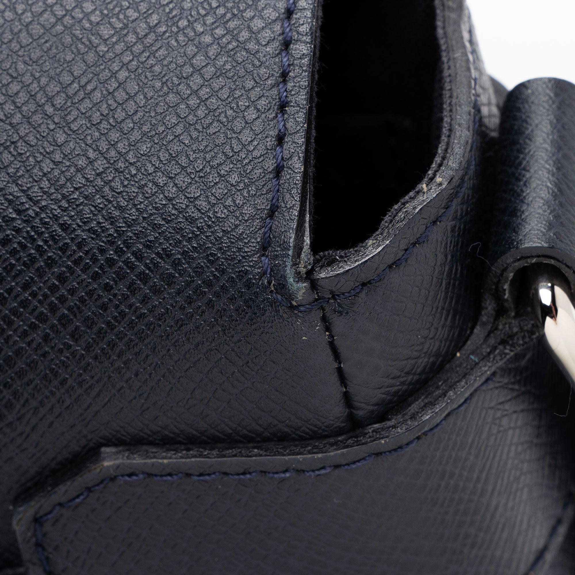 Louis Vuitton Taiga Leather Roman PM Messenger
