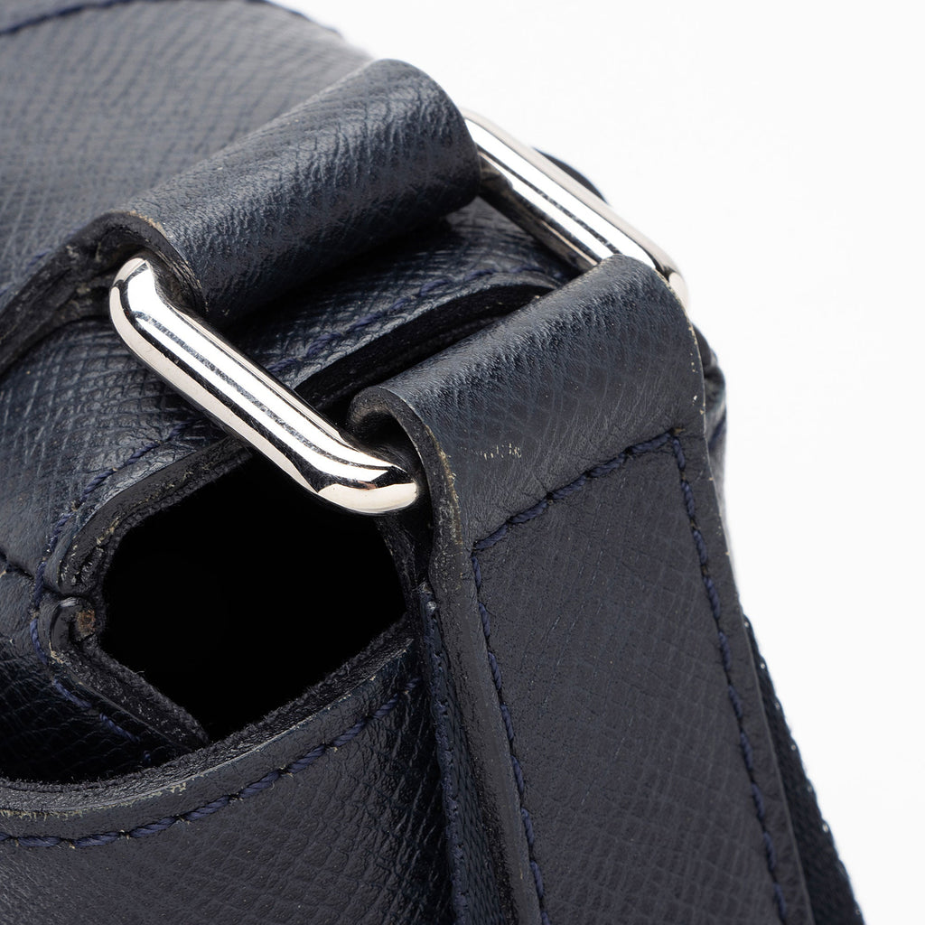 Louis Vuitton Taiga Leather Roman PM Messenger