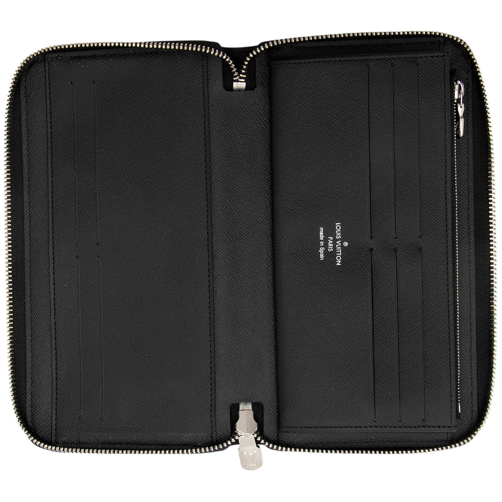 Louis Vuitton Taiga Leather Zippy Organizer Wallet