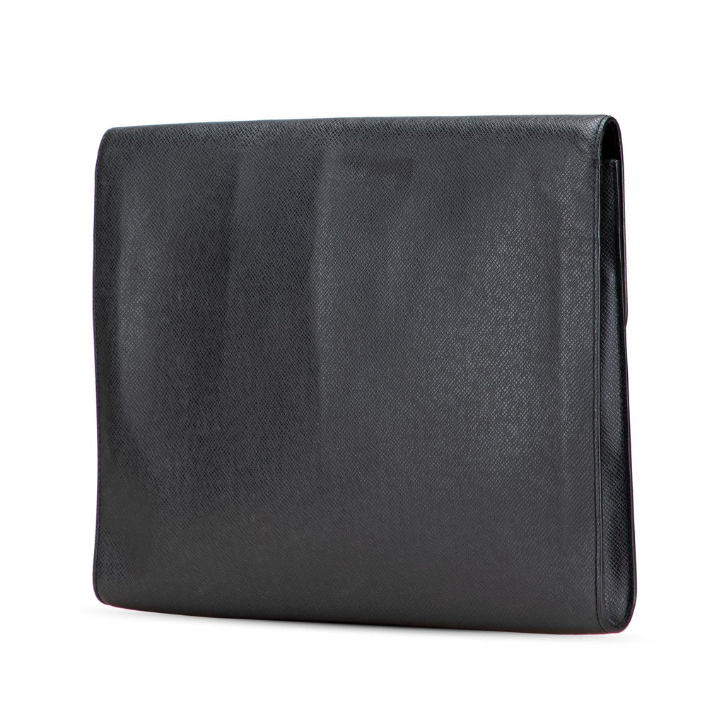 Louis Vuitton Taiga Minuto