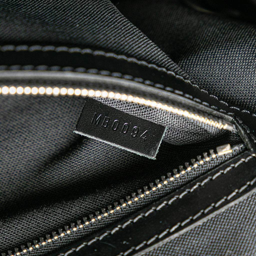 Louis Vuitton Taiga Nevski