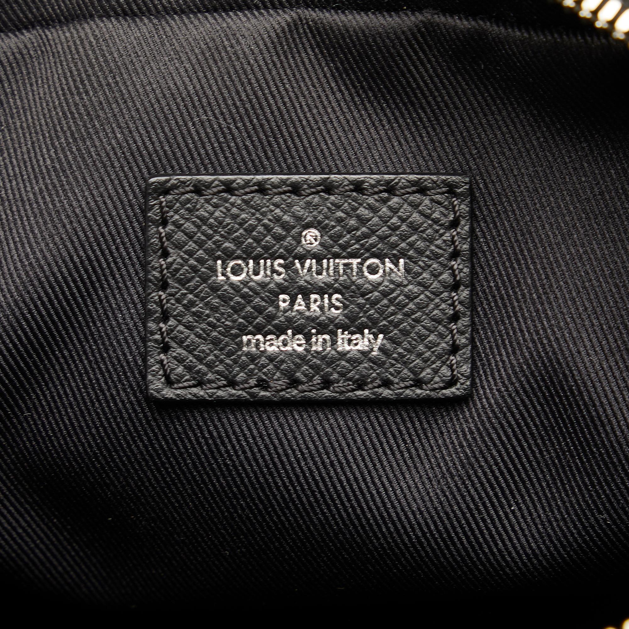 Louis Vuitton Taiga Outdoor Bumbag