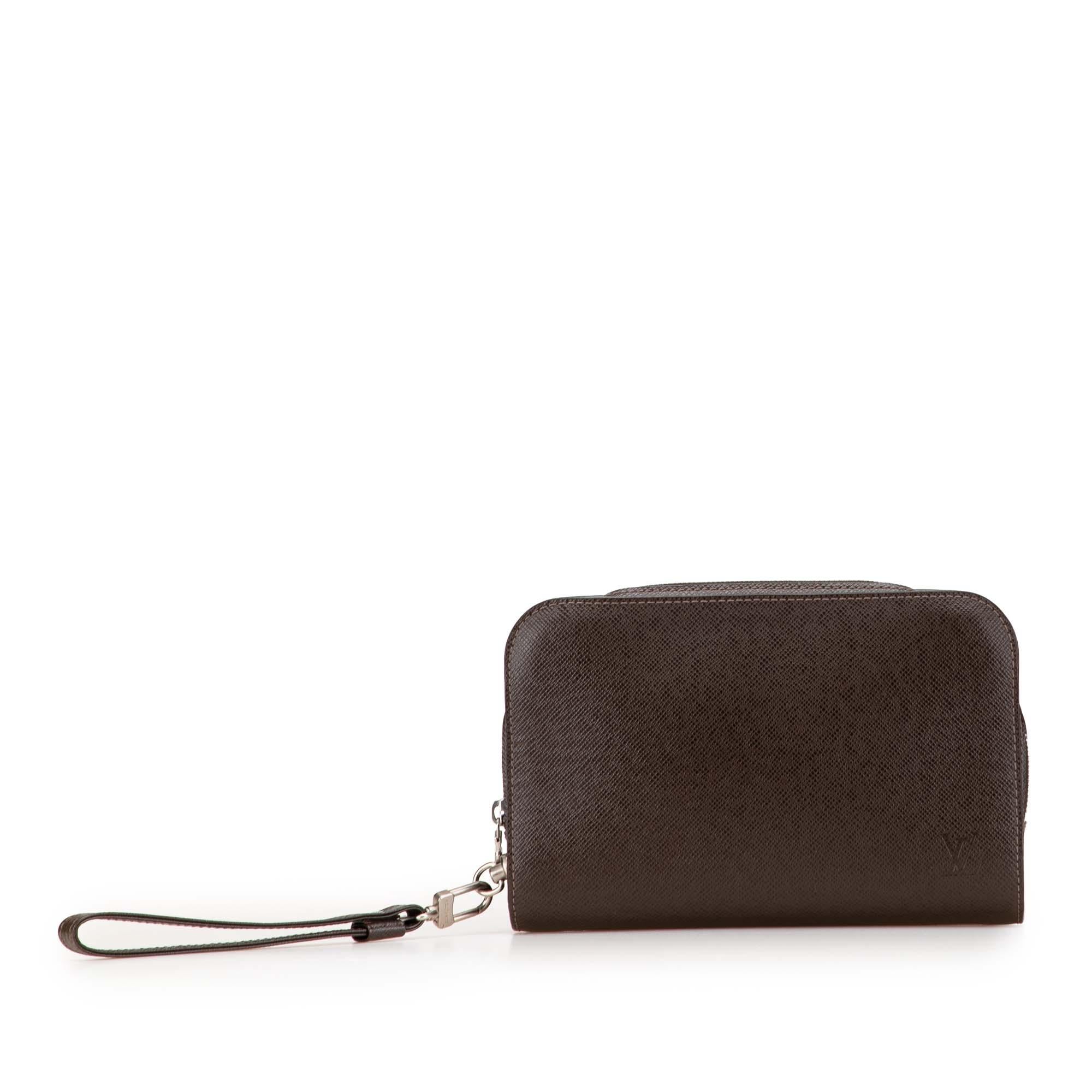 Louis Vuitton Taiga Pochette Baikal