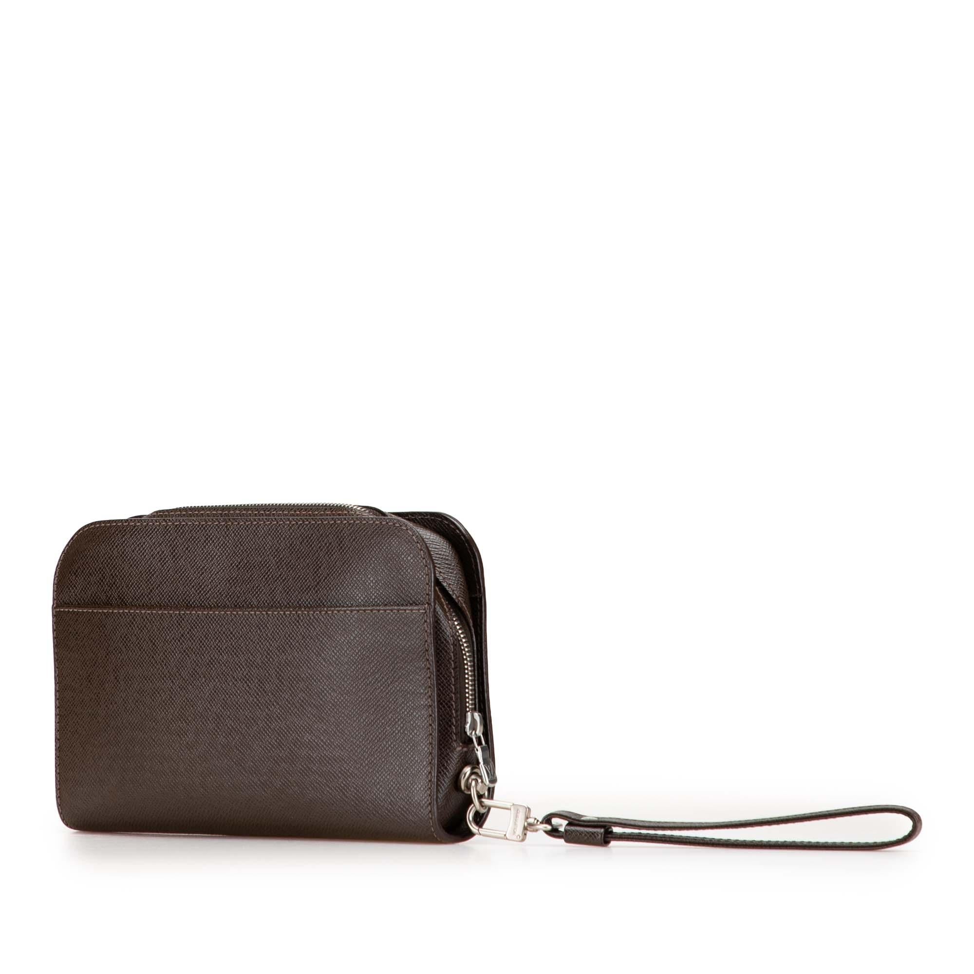 Louis Vuitton Taiga Pochette Baikal
