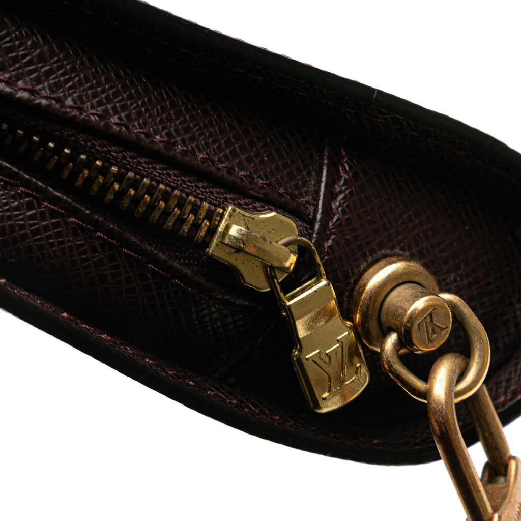 Louis Vuitton Taiga Pochette Baikal