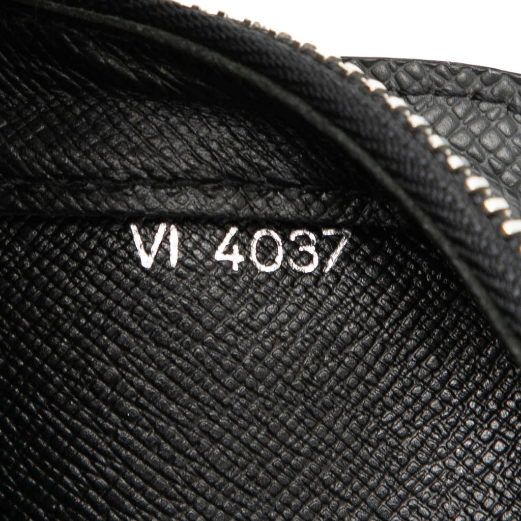 Louis Vuitton Taiga Pochette Baikal