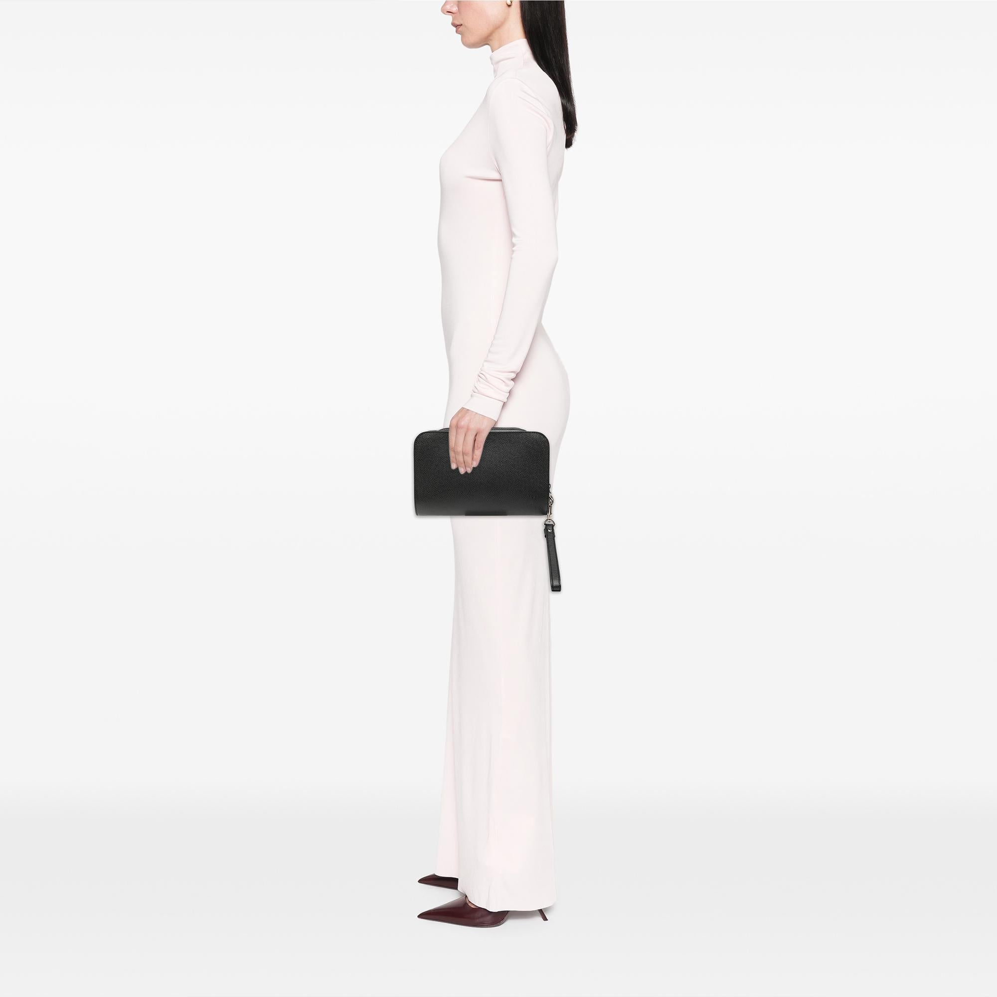 Louis Vuitton Taiga Pochette Baikal