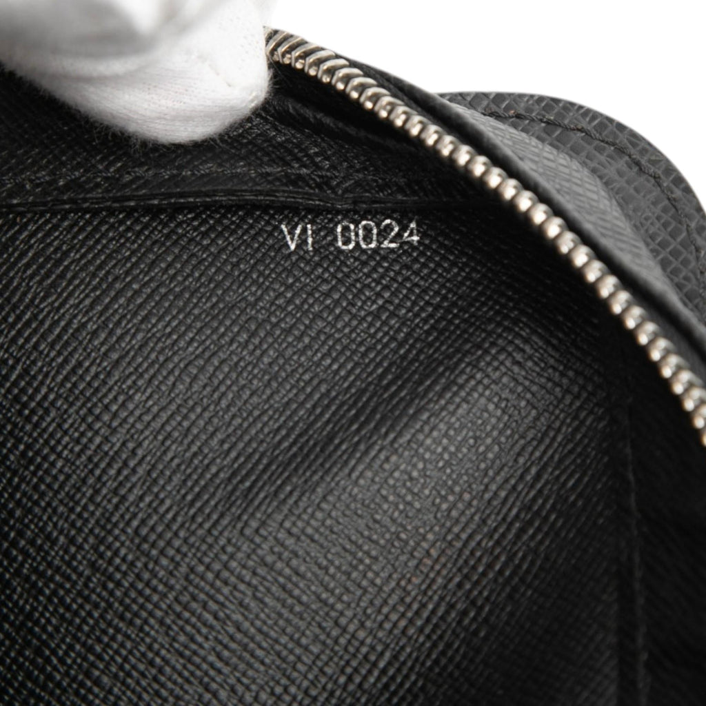 Louis Vuitton Taiga Pochette Baikal