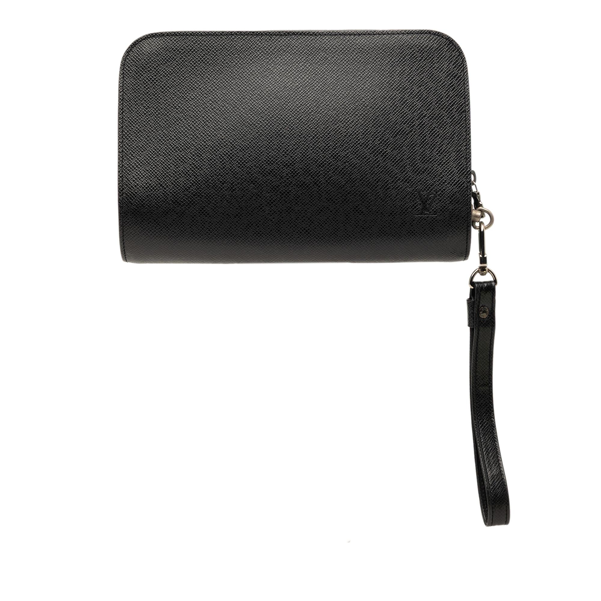 Louis Vuitton Taiga Pochette Baikal