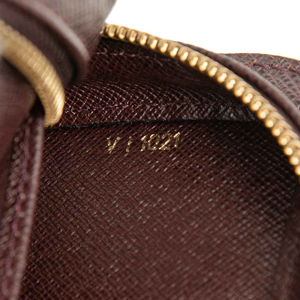 Louis Vuitton Taiga Pochette Baikal