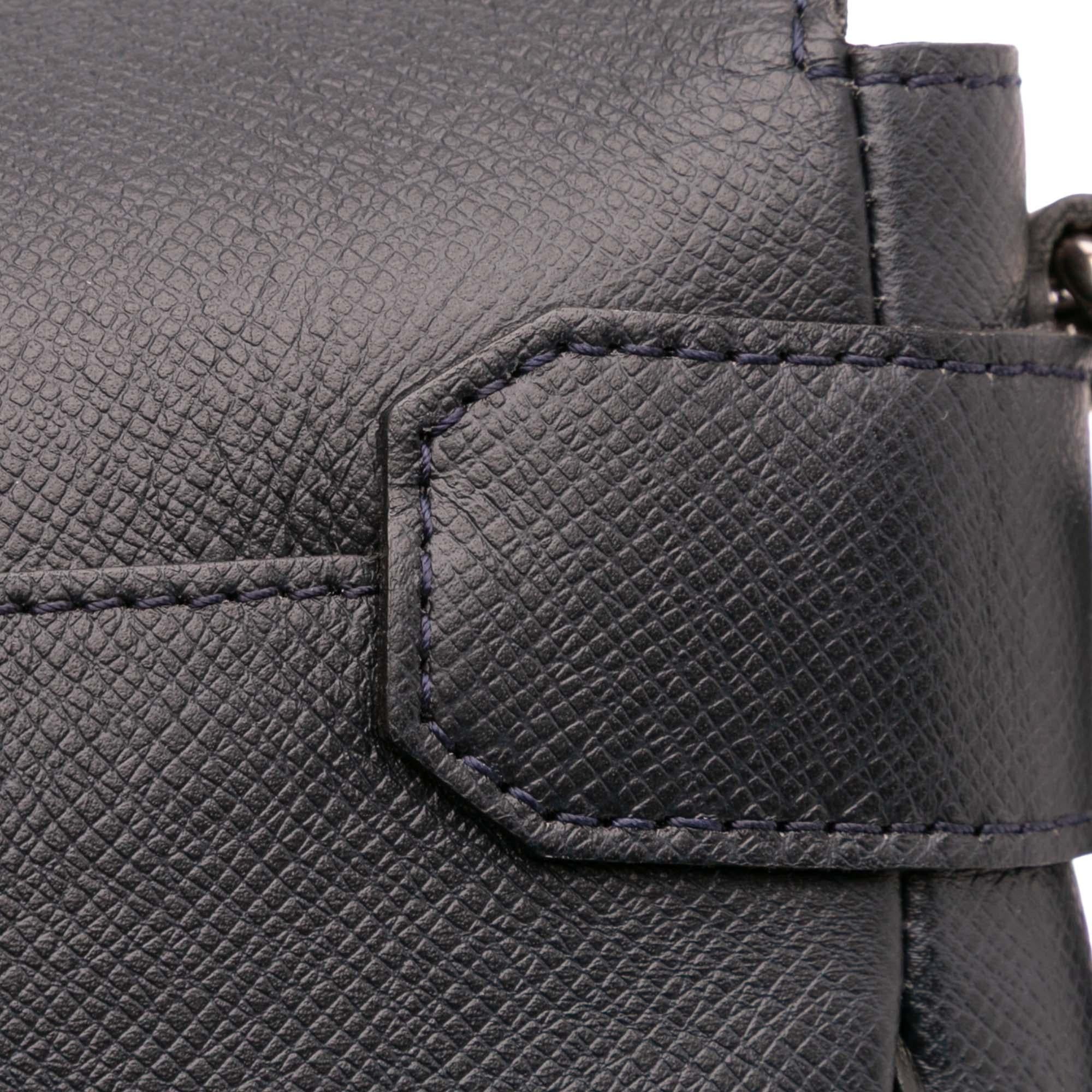 Louis Vuitton Taiga Roman MM
