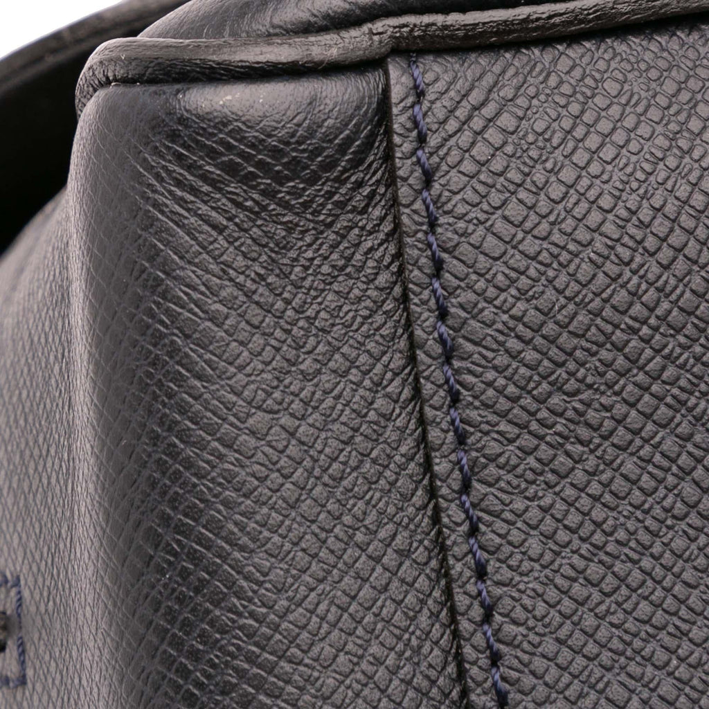 Louis Vuitton Taiga Roman MM